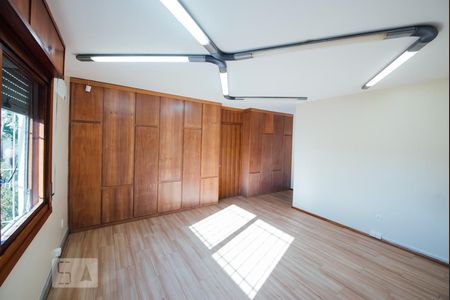 Casa à venda com 269m², 6 quartos e 2 vagasSuite ou sala diretor
