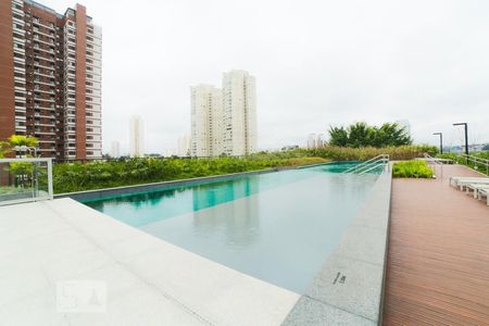 Studio à venda com 54m², 1 quarto e 1 vaga Studio à venda com 54m², 1 quarto e 1 vagaPiscina