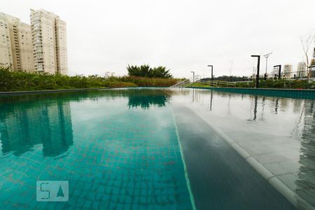 Studio à venda com 54m², 1 quarto e 1 vaga Studio à venda com 54m², 1 quarto e 1 vagaPiscina