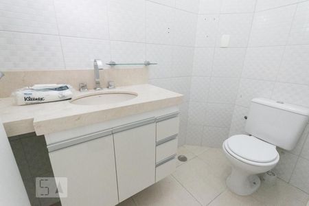 Casa para alugar com 160m², 3 quartos e sem vagaBanheiro da suíte 