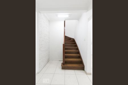 Corredor  de casa para alugar com 3 quartos, 160m² em Vila Clementino, São Paulo