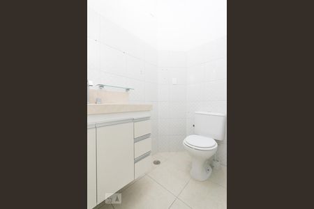 Casa para alugar com 160m², 3 quartos e sem vagaBanheiro da suíte 