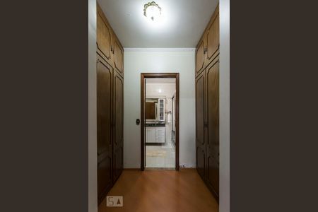 Casa à venda com 450m², 4 quartos e 8 vagas2o. Andar - Suíte 4