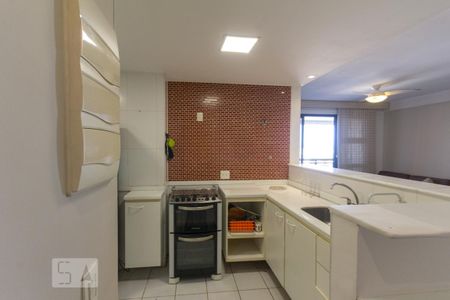 Apartamento para alugar com 103m², 3 quartos e 2 vagas Apartamento para alugar com 103m², 3 quartos e 2 vagasCozinha