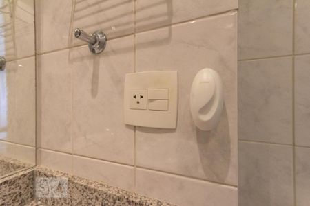 Apartamento para alugar com 103m², 3 quartos e 2 vagas Apartamento para alugar com 103m², 3 quartos e 2 vagasBanheiro (Suíte 2)