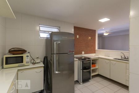 Apartamento para alugar com 103m², 3 quartos e 2 vagas Apartamento para alugar com 103m², 3 quartos e 2 vagasCozinha