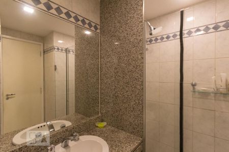Apartamento para alugar com 103m², 3 quartos e 2 vagas Apartamento para alugar com 103m², 3 quartos e 2 vagasBanheiro