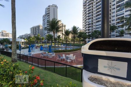 Apartamento para alugar com 103m², 3 quartos e 2 vagas Apartamento para alugar com 103m², 3 quartos e 2 vagasPiscina