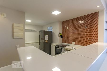 Apartamento para alugar com 103m², 3 quartos e 2 vagas Apartamento para alugar com 103m², 3 quartos e 2 vagasCozinha