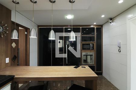 Apartamento à venda com 112m², 2 quartos e 2 vagasCozinha