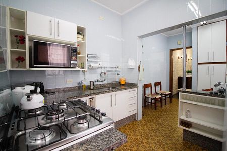 Casa à venda com 172m², 4 quartos e 1 vaga Casa à venda com 172m², 4 quartos e 1 vagaCozinha