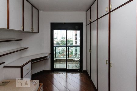 Apartamento para alugar com 168m², 3 quartos e 2 vagas Apartamento para alugar com 168m², 3 quartos e 2 vagasQuarto 02