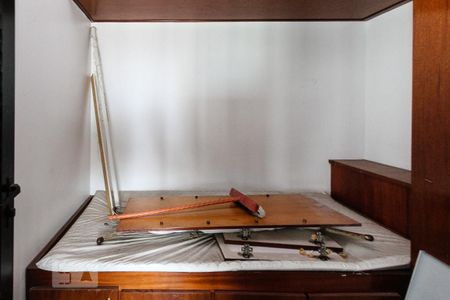 Apartamento para alugar com 168m², 3 quartos e 2 vagas Apartamento para alugar com 168m², 3 quartos e 2 vagasQuarto de Serviço