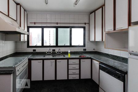Apartamento para alugar com 168m², 3 quartos e 2 vagas Apartamento para alugar com 168m², 3 quartos e 2 vagasCozinha