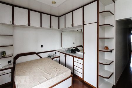 Apartamento para alugar com 168m², 3 quartos e 2 vagas Apartamento para alugar com 168m², 3 quartos e 2 vagasSuite