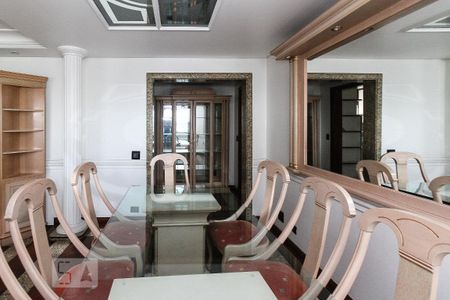 Apartamento para alugar com 168m², 3 quartos e 2 vagas Apartamento para alugar com 168m², 3 quartos e 2 vagasSala de Jantar