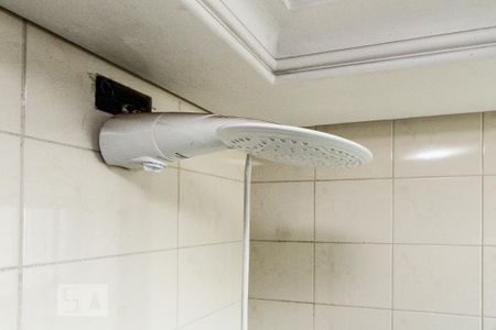 Apartamento para alugar com 168m², 3 quartos e 2 vagas Apartamento para alugar com 168m², 3 quartos e 2 vagasChuveiro Banheiro Social