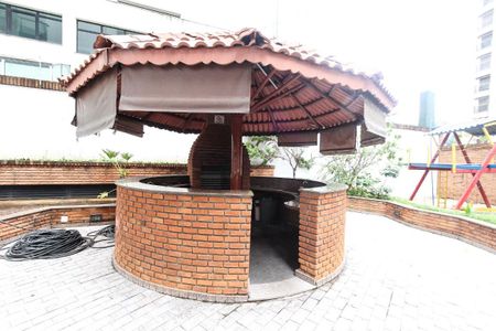Apartamento para alugar com 168m², 3 quartos e 2 vagas Apartamento para alugar com 168m², 3 quartos e 2 vagasÁrea comum - Churrasqueira