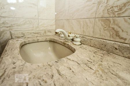 Lavabo de apartamento para alugar com 3 quartos, 168m² em Jardim Anália Franco, São Paulo