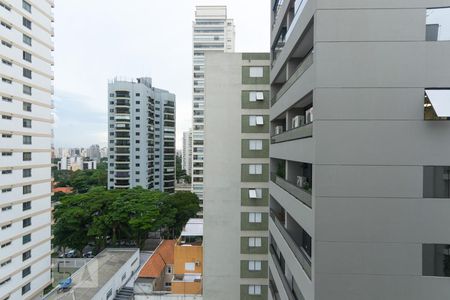 Apartamento à venda com 232m², 4 quartos e 4 vagas Apartamento à venda com 232m², 4 quartos e 4 vagasVista da janela da sala de jantar