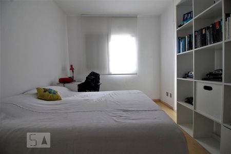 Apartamento à venda com 168m², 4 quartos e 3 vagasSuíte 2
