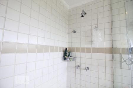 Apartamento à venda com 168m², 4 quartos e 3 vagasChuveiro