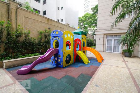 Apartamento para alugar com 130m², 4 quartos e 3 vagas Apartamento para alugar com 130m², 4 quartos e 3 vagasPlayground