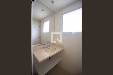 Apartamento para alugar com 130m², 4 quartos e 3 vagas Apartamento para alugar com 130m², 4 quartos e 3 vagasBanheiro da Suite 3