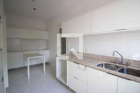 Apartamento para alugar com 130m², 4 quartos e 3 vagas Apartamento para alugar com 130m², 4 quartos e 3 vagasCozinha