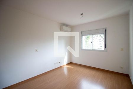 Apartamento para alugar com 130m², 4 quartos e 3 vagas Apartamento para alugar com 130m², 4 quartos e 3 vagasQuarto Suite 4