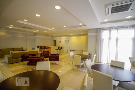 Apartamento para alugar com 130m², 4 quartos e 3 vagas Apartamento para alugar com 130m², 4 quartos e 3 vagasSalão de Festas