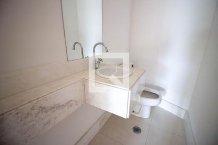 Lavabo de apartamento para alugar com 4 quartos, 130m² em Perdizes, São Paulo
