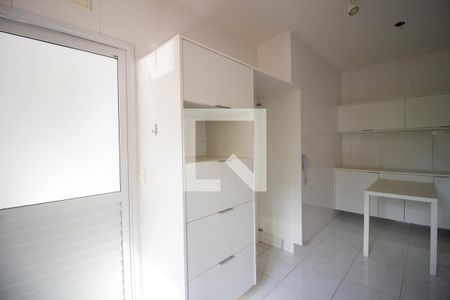 Apartamento para alugar com 130m², 4 quartos e 3 vagas Apartamento para alugar com 130m², 4 quartos e 3 vagasCozinha