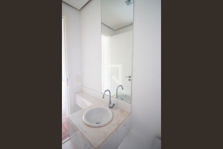 Lavabo de apartamento para alugar com 4 quartos, 130m² em Perdizes, São Paulo