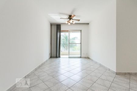 Apartamento à venda com 68m², 3 quartos e 1 vaga Apartamento à venda com 68m², 3 quartos e 1 vagaSala