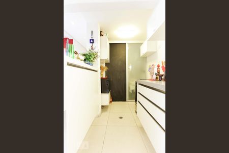 Cozinha de apartamento para alugar com 1 quarto, 56m² em Jardim Paulista, São Paulo