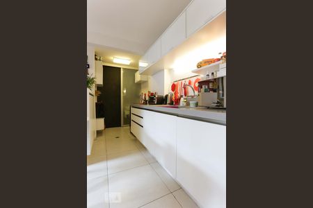 Cozinha de apartamento para alugar com 1 quarto, 56m² em Jardim Paulista, São Paulo