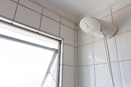 Apartamento para alugar com 65m², 2 quartos e 1 vaga Apartamento para alugar com 65m², 2 quartos e 1 vagaChuveiro do Banheiro