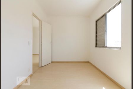 Quarto 1  de apartamento para alugar com 2 quartos, 65m² em Vila Esperança, São Paulo