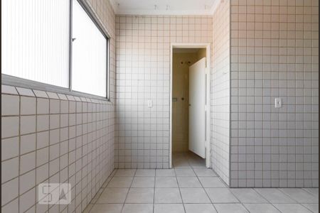 Apartamento para alugar com 65m², 2 quartos e 1 vaga Apartamento para alugar com 65m², 2 quartos e 1 vagaArea de Serviço