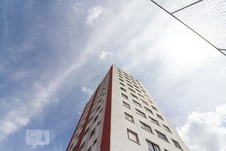Apartamento para alugar com 65m², 2 quartos e 1 vaga Apartamento para alugar com 65m², 2 quartos e 1 vagaFachada