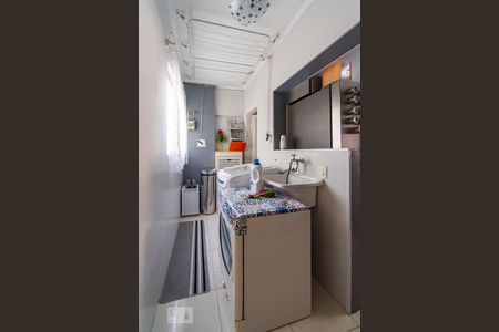 Apartamento à venda com 84m², 3 quartos e 1 vagaÁrea de Serviço