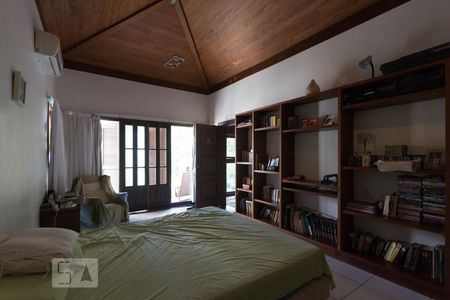 Casa à venda com 600m², 5 quartos e 4 vagasSuíte 2