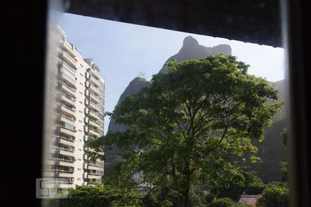 Casa à venda com 600m², 5 quartos e 4 vagasSuíte 2