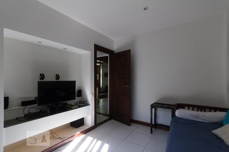 Casa à venda com 600m², 5 quartos e 4 vagasQuarto 3