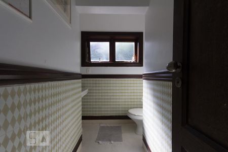 Casa à venda com 600m², 5 quartos e 4 vagasBanheiro Social