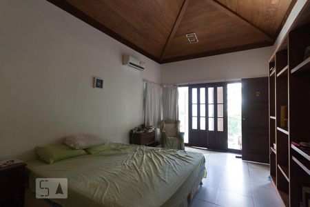 Casa à venda com 600m², 5 quartos e 4 vagasSuíte 2