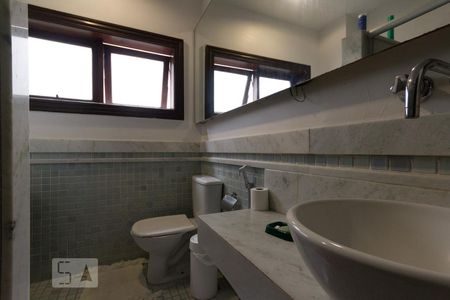 Casa à venda com 600m², 5 quartos e 4 vagasBanheiro