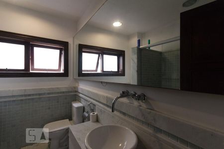 Casa à venda com 600m², 5 quartos e 4 vagasBanheiro