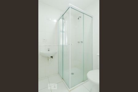 Banheiro de apartamento para alugar com 2 quartos, 52m² em Vila Assunção, Santo André